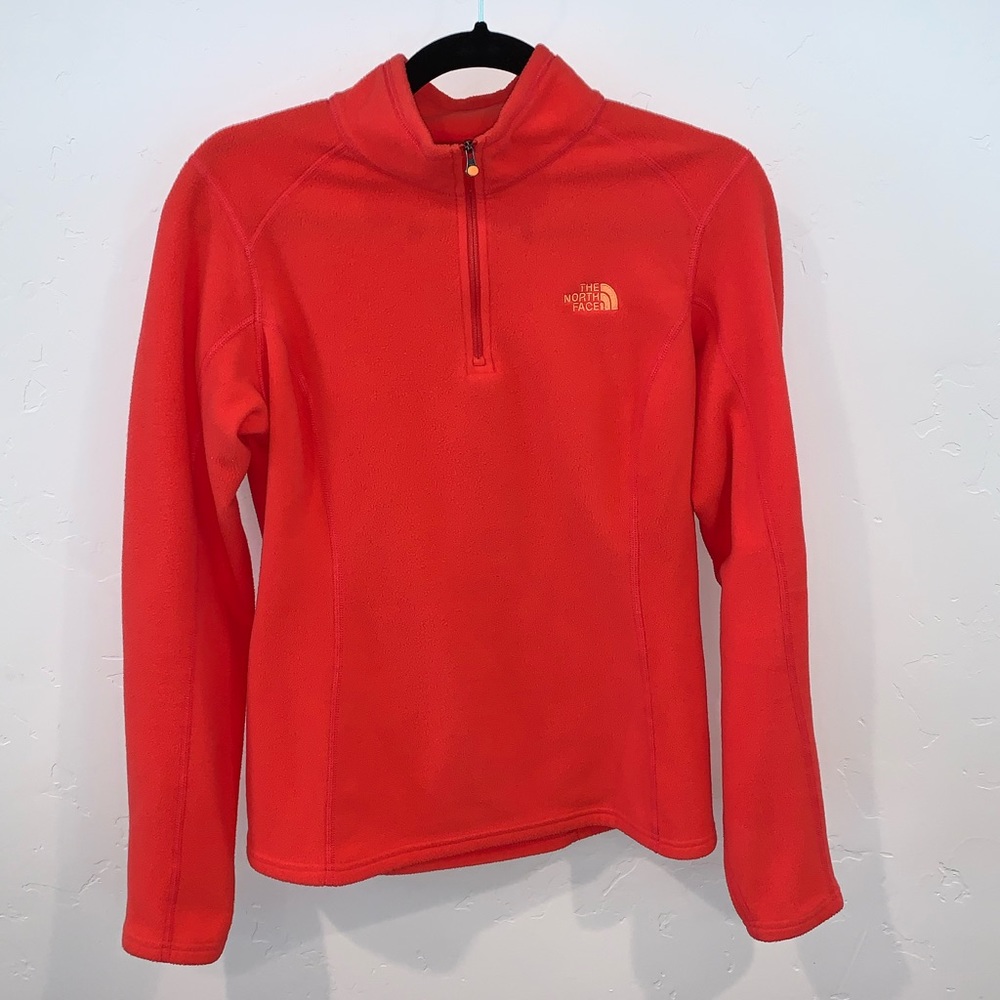 Coral North Face ¼ Zip Fleece Pullover in Medium